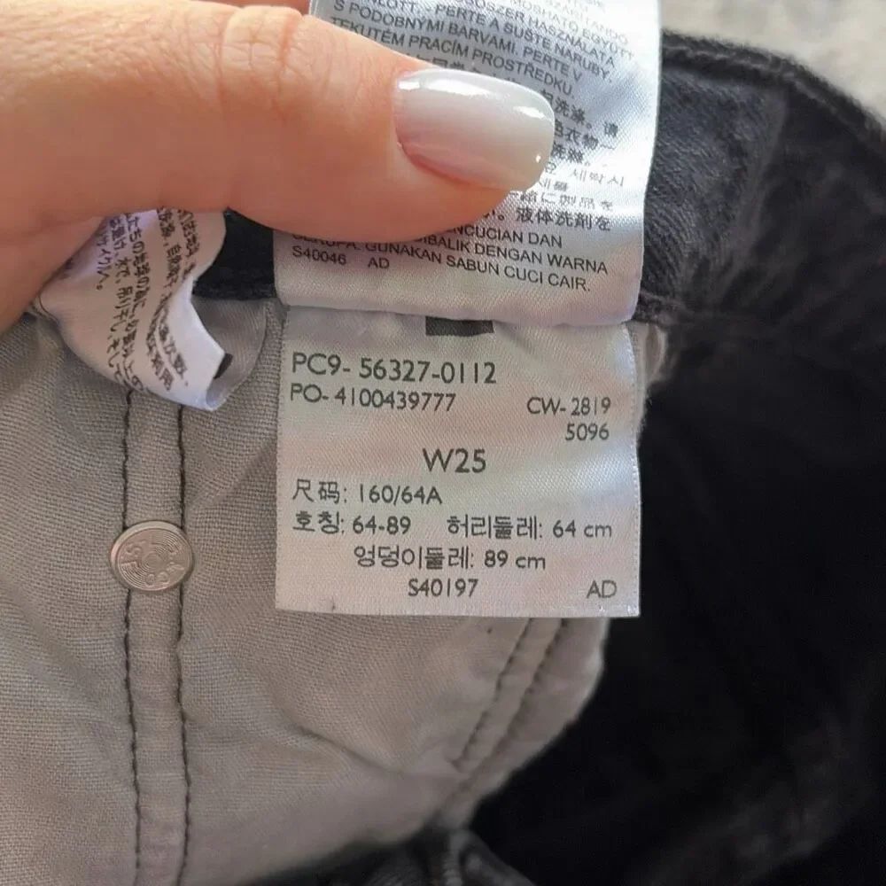 ✨LEVI'S 501 High Rise Womens Denim Black Sz 25 Shorts✨ - Picture 10 of 10
